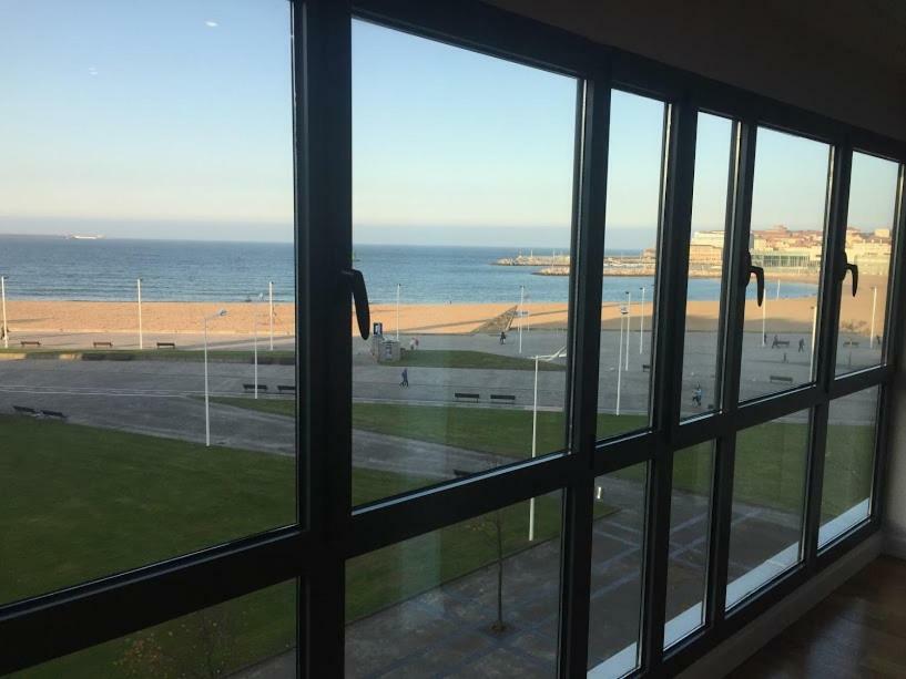 Primera Linea Playa+Parking Gratis Gijon Luaran gambar